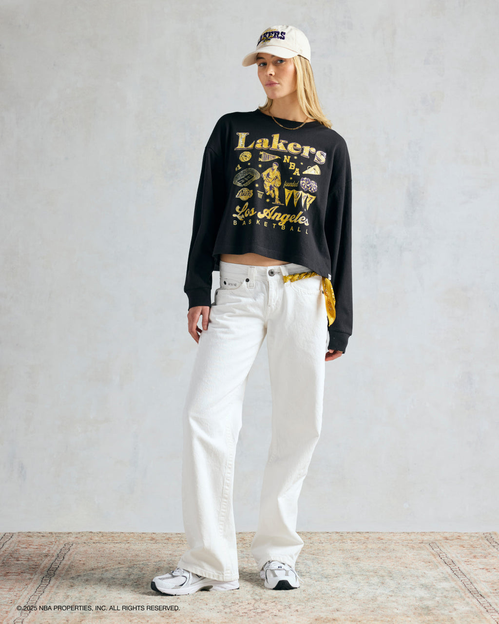 CHICAGO BULLS TEAM COLLAGE '47 SYDNEY LONG SLEEVE TEE WOMENS Premium Comfort Casual