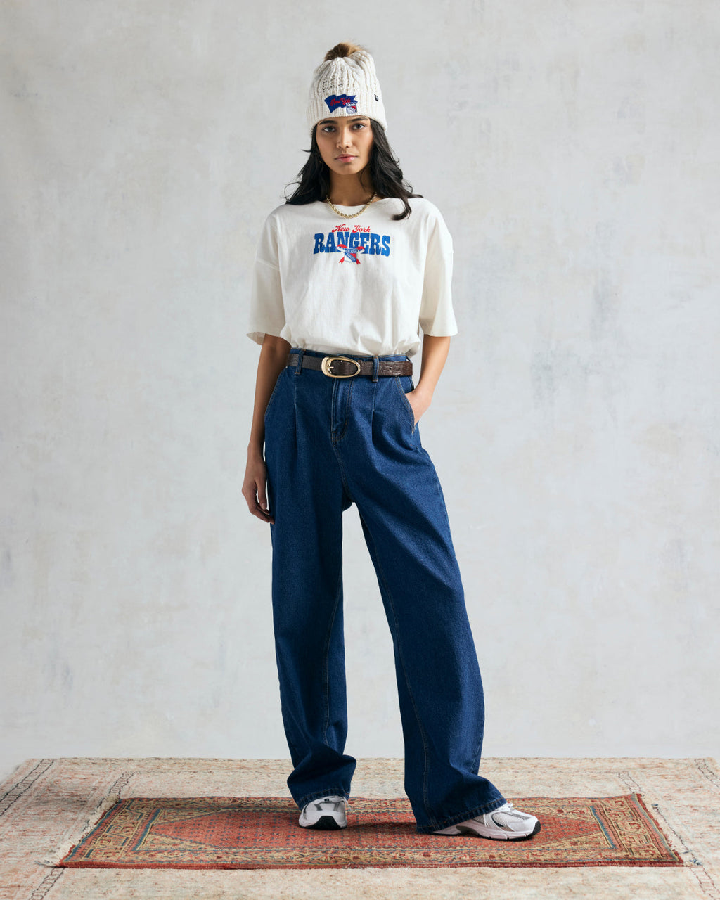 LOS ANGELES LAKERS BOW AND BANNER BACKER '47 SADIE TEE WOMENS Premium Comfort Casual
